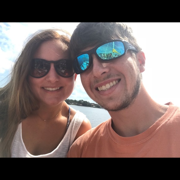 Meet your Posher, Heather - Picture 1 of 1